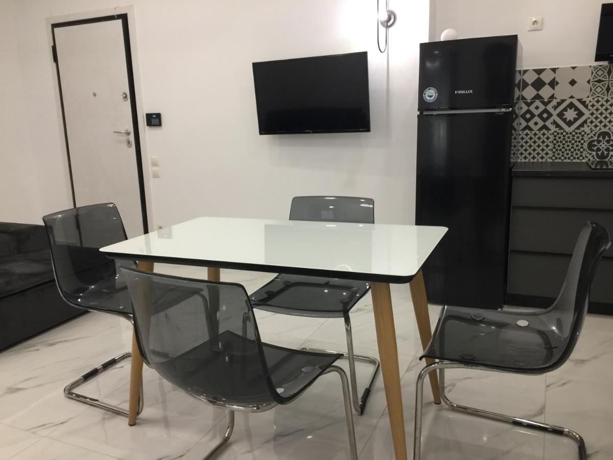 Patision Avenue, Apartment With Two Bedrooms Athena Bagian luar foto